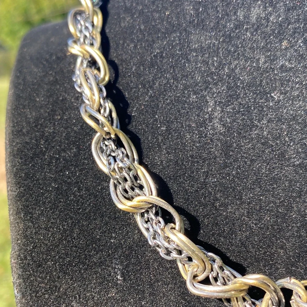 VTG Chain Necklace - Picture 3 of 3